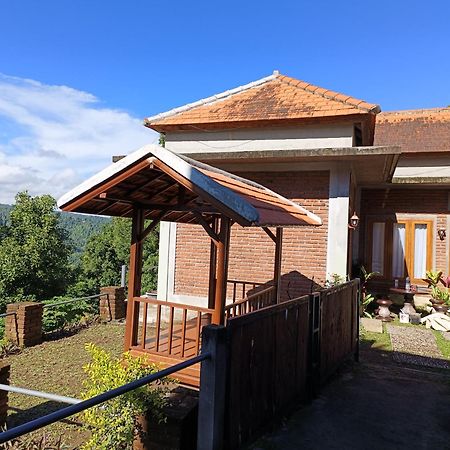 Munduk Made Oka Homestay And Warung מראה חיצוני תמונה