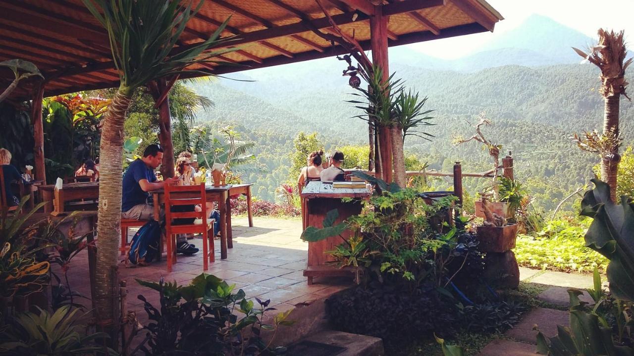 Munduk Made Oka Homestay And Warung מראה חיצוני תמונה