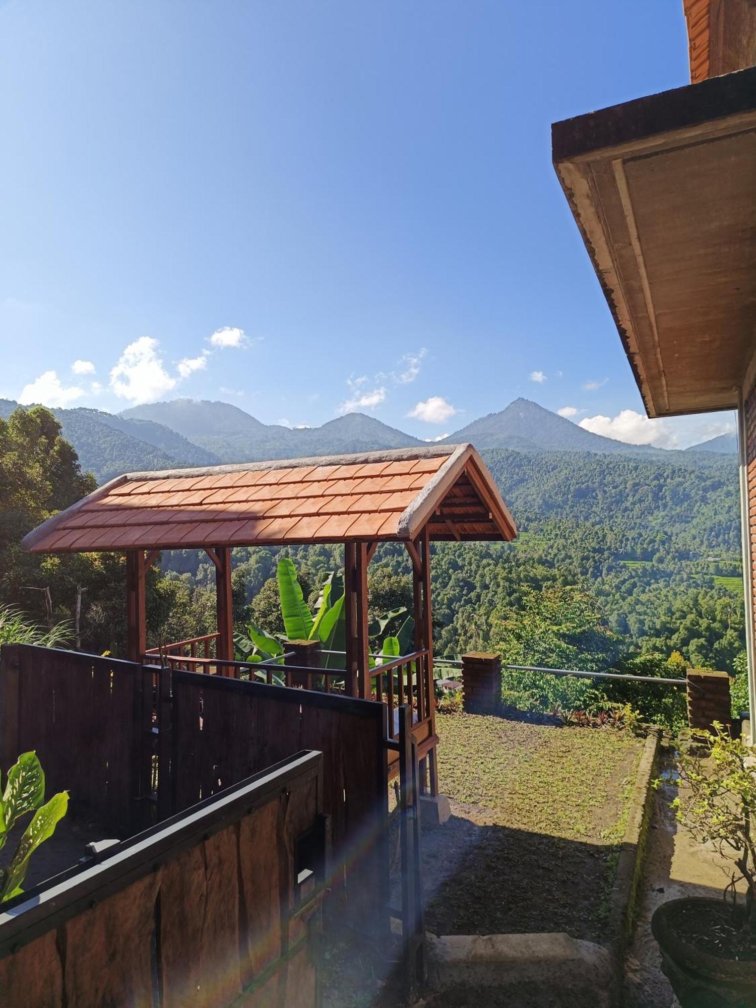 Munduk Made Oka Homestay And Warung מראה חיצוני תמונה