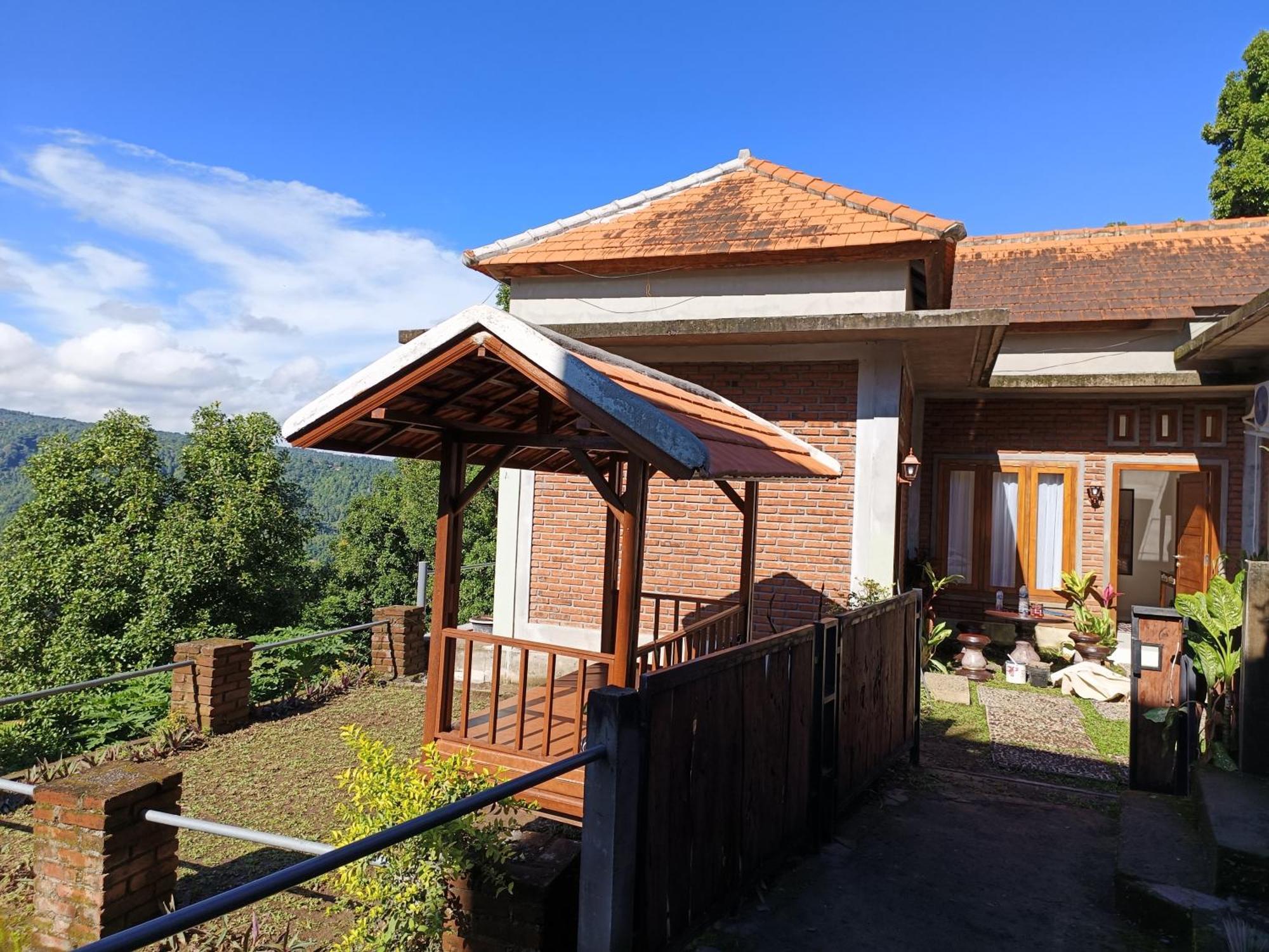 Munduk Made Oka Homestay And Warung מראה חיצוני תמונה