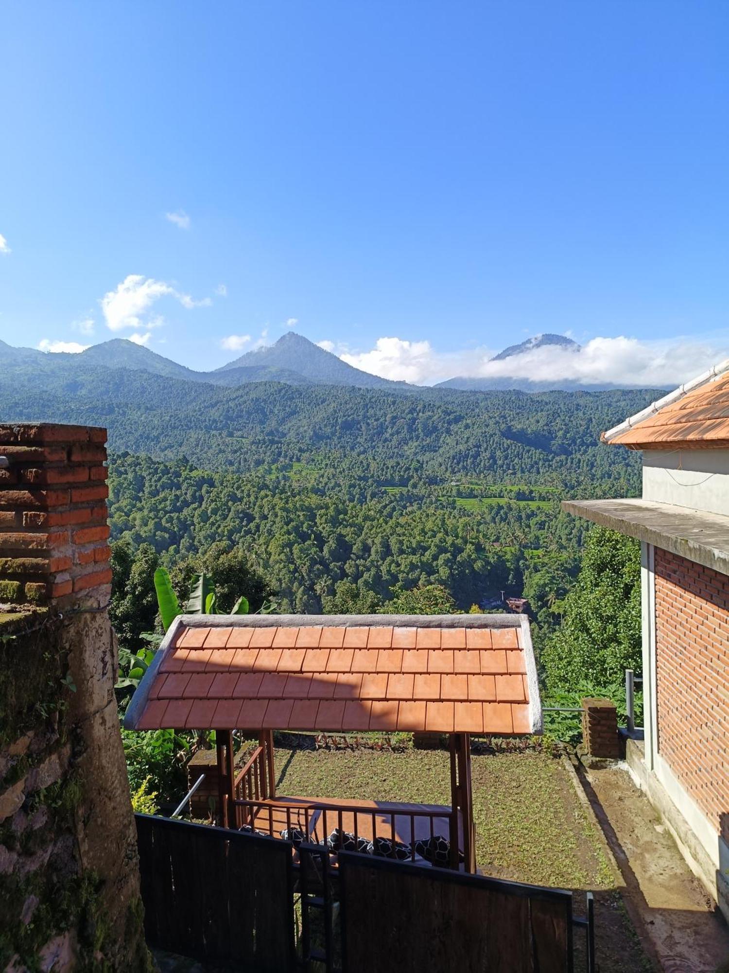 Munduk Made Oka Homestay And Warung מראה חיצוני תמונה