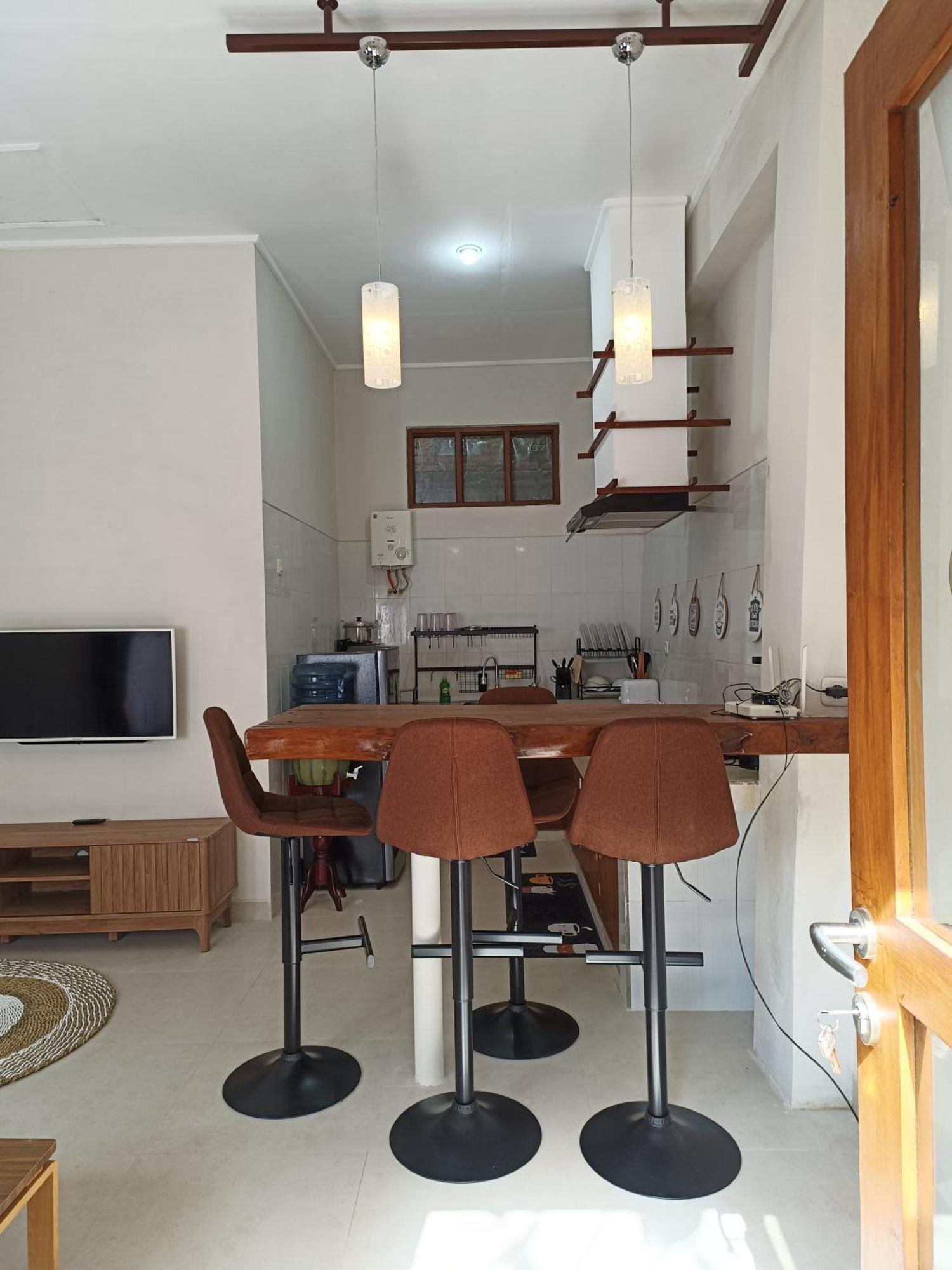 Munduk Made Oka Homestay And Warung מראה חיצוני תמונה