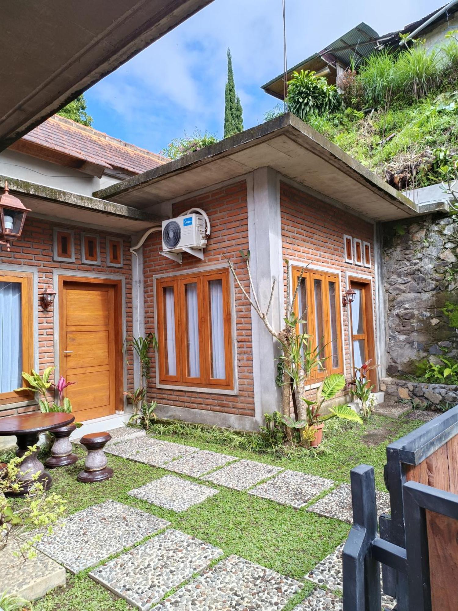 Munduk Made Oka Homestay And Warung מראה חיצוני תמונה